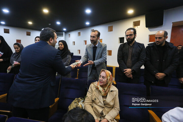 آیین رونمایی از ۲۰ پروژه جدید سامانه پاسخگویی ۱۳۷ اصفهان