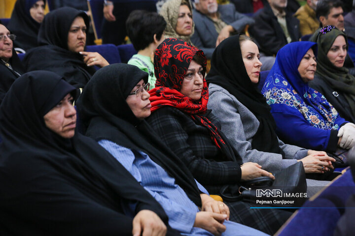 آیین رونمایی از ۲۰ پروژه جدید سامانه پاسخگویی ۱۳۷ اصفهان