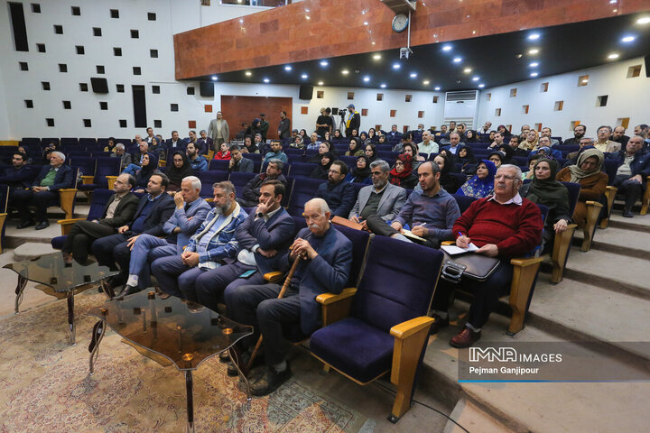 آیین رونمایی از ۲۰ پروژه جدید سامانه پاسخگویی ۱۳۷ اصفهان