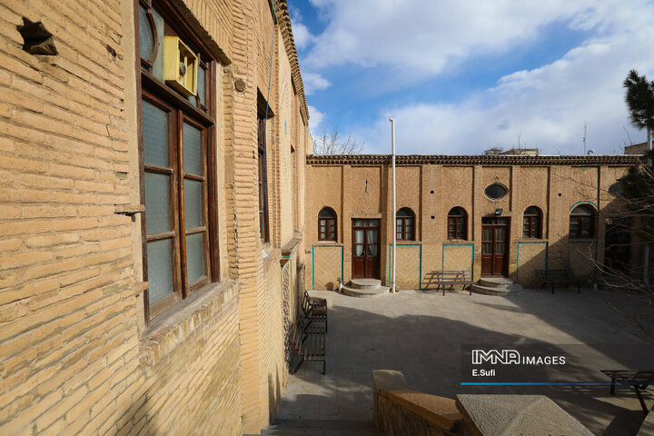 عمارت کلاه فرنگی اراک