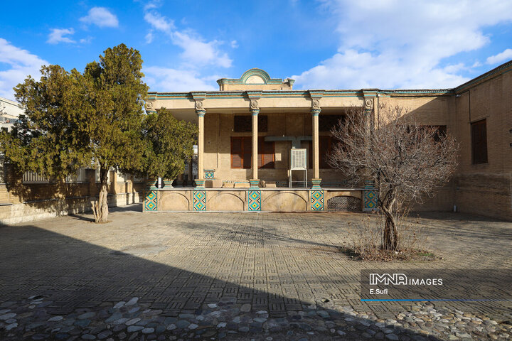 عمارت کلاه فرنگی اراک
