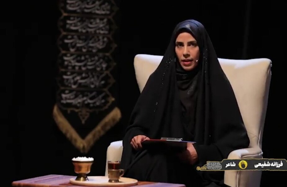 شعر بانوان، از محدودیتهای تاریخی تا جسارتهای معاصر