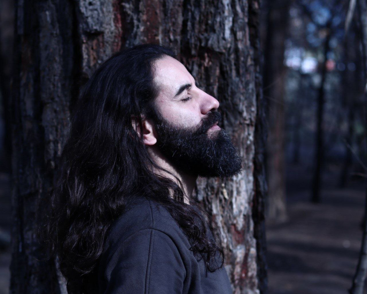 قطعه «بوی بهار» حسنمهدی اعتباری منتشر شد+ دانلود