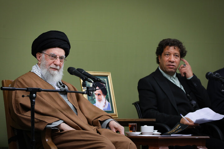 دیدار شاعران و اهالی فرهنگ و ادب فارسی با رهبر انقلاب