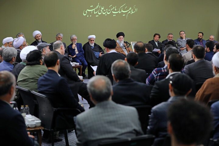 دیدار شاعران و اهالی فرهنگ و ادب فارسی با رهبر انقلاب