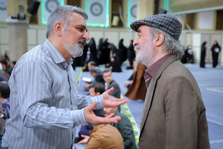 دیدار شاعران و اهالی فرهنگ و ادب فارسی با رهبر انقلاب