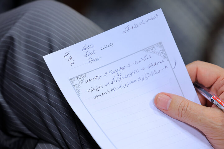 دیدار شاعران و اهالی فرهنگ و ادب فارسی با رهبر انقلاب