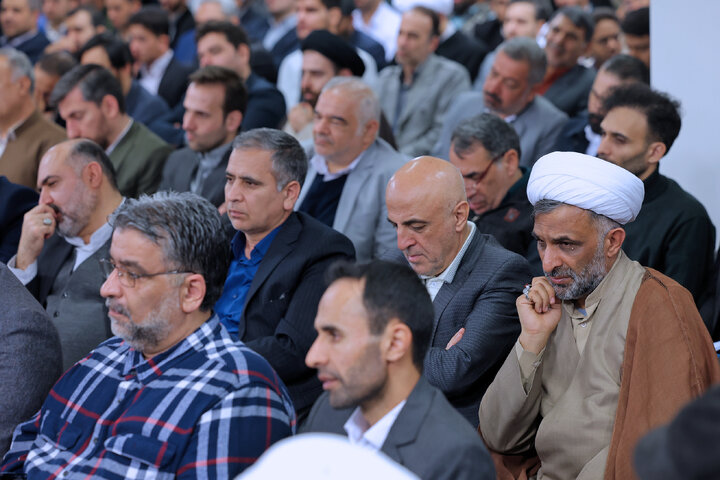 دیدار شاعران و اهالی فرهنگ و ادب فارسی با رهبر انقلاب