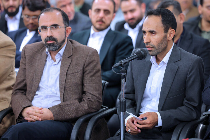 دیدار شاعران و اهالی فرهنگ و ادب فارسی با رهبر انقلاب