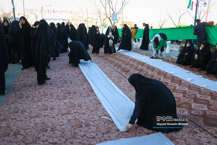 ضیافت کریمانه در مشهد مقدس