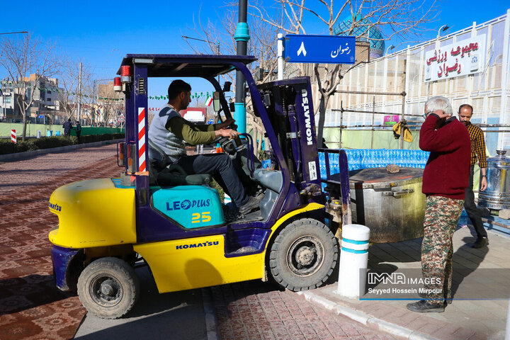 ضیافت کریمانه در مشهد مقدس