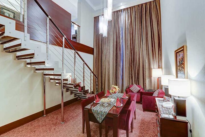 تفاوتهای برجسته هتل پارسیان آزادی تهران و سایر هتلهای لوکس پایتخت تفاوتهای برجسته هتل پارسیان آزادی تهران و سایر هتلهای لوکس پایتخت