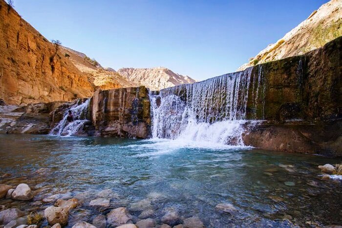 عروس زیبای زاگرس و طبیعت چشمنواز پاییزی