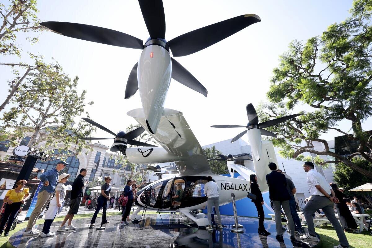 لسآنجلس پیشتاز بهرهبرداری از تاکسیهای هوایی