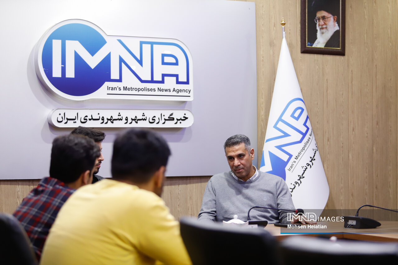 سهم عمده قهرمانی فداکاری بازیکنان بود / از ادامه همکاری با هندبال سپاهان بیخبرم!