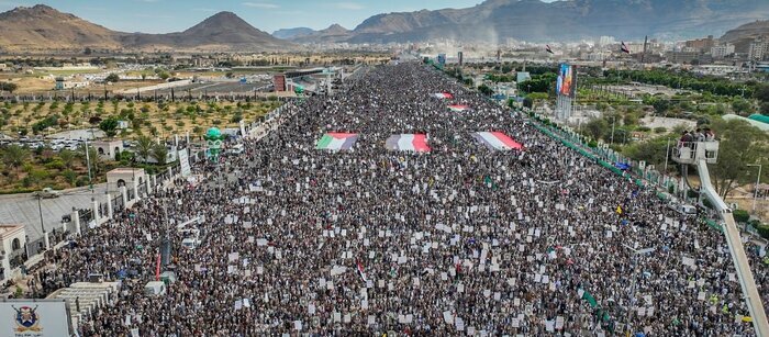 تظاهرات بزرگ یمنیها در حمایت از غزه و مقابله با تجاوز آمریکا