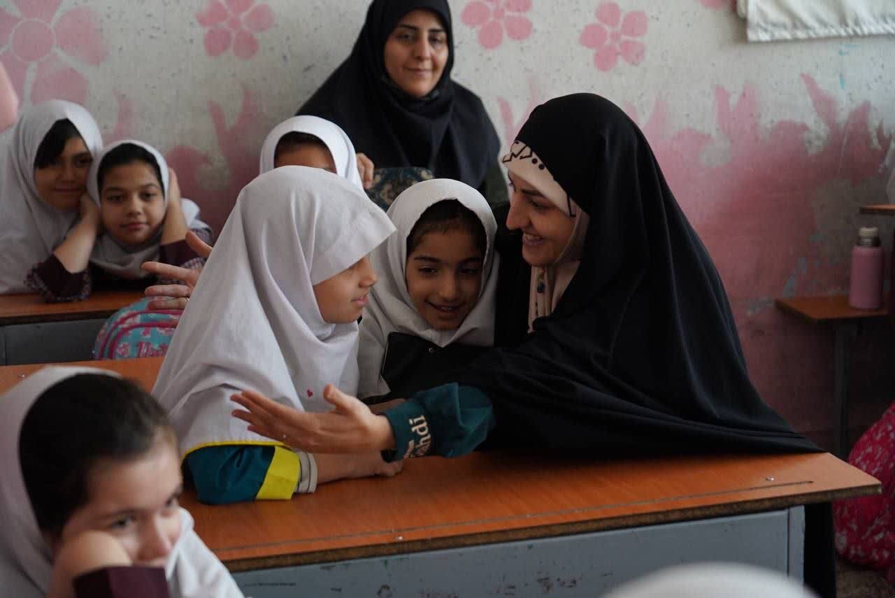 کمپین «Who is Imam Mahdi» در مدارس، گامی به سوی خودشناسی و سلامت روحی نسل آینده