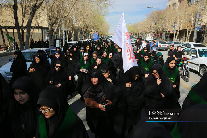 همایش پیاده‌روی رهروان شهدا