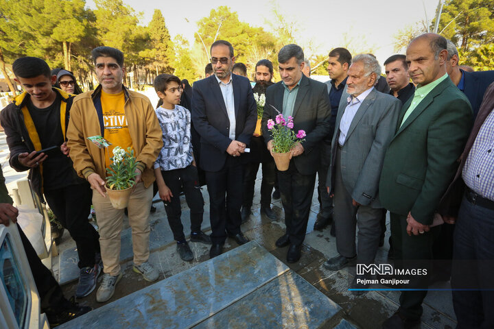 همایش پیاده‌روی رهروان شهدا