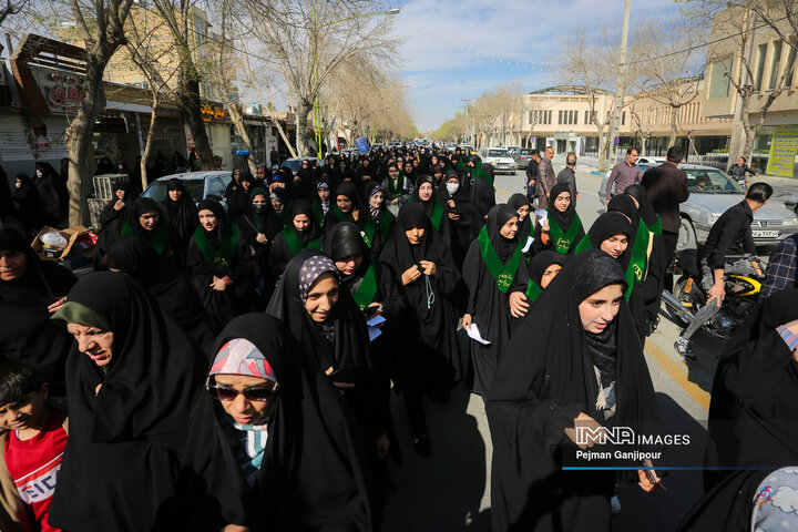 همایش پیاده‌روی رهروان شهدا