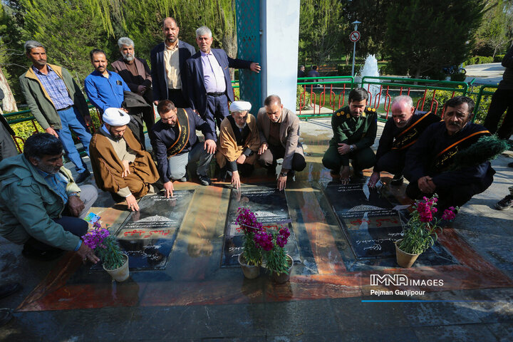 همایش پیاده‌روی رهروان شهدا