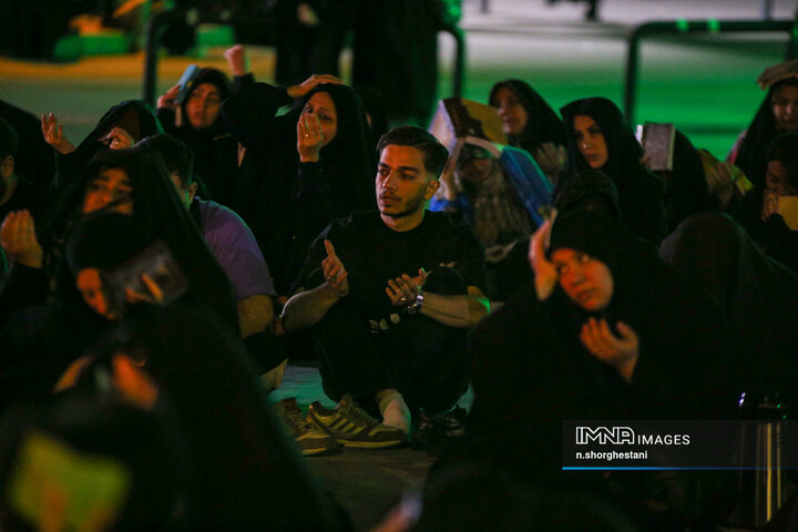 مراسم شب قدر نوزدهم ماه رمضان در جوار شهدای کرج