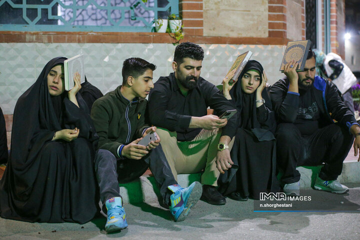 مراسم شب قدر نوزدهم ماه رمضان در جوار شهدای کرج