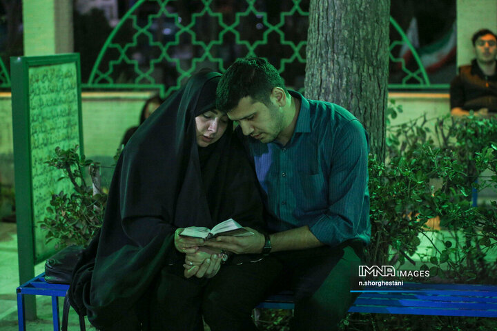مراسم شب قدر نوزدهم ماه رمضان در جوار شهدای کرج