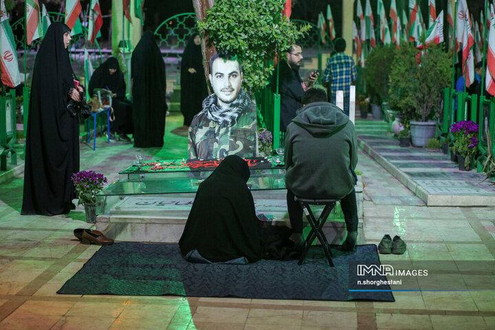 مراسم شب قدر نوزدهم ماه رمضان در جوار شهدای کرج