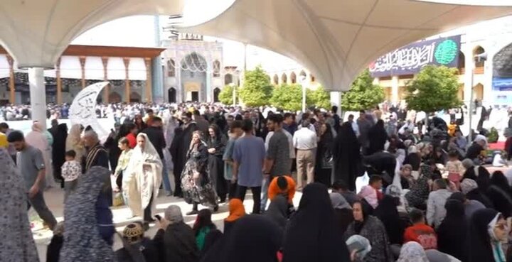 فیلم| تحویل سال نو در صحن و سرای حرم احمدی و محمدی (ع)