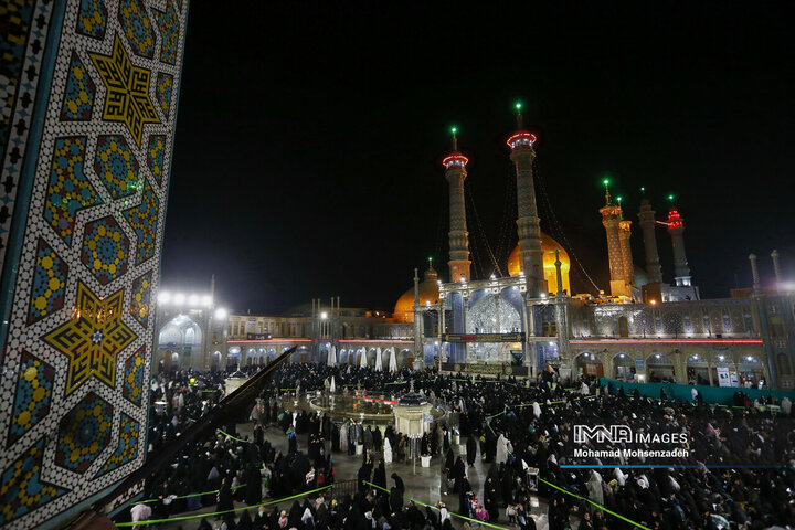 شب بیست ویکم ماه مبارک رمضان در حرم حضرت فاطمه معصومه(س)