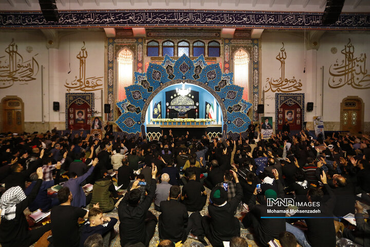 شب بیست ویکم ماه مبارک رمضان در حرم حضرت فاطمه معصومه(س)