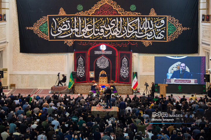 مراسم شب قدر در حرم حضرت شاهچراغ(ع)