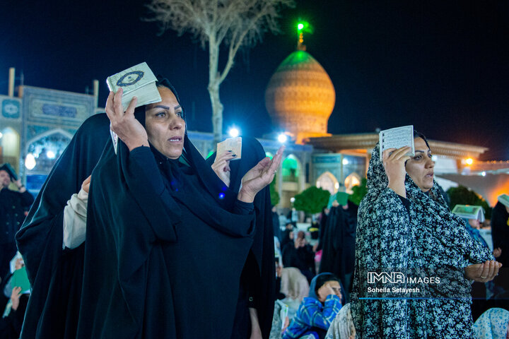 مراسم شب قدر در حرم حضرت شاهچراغ(ع)