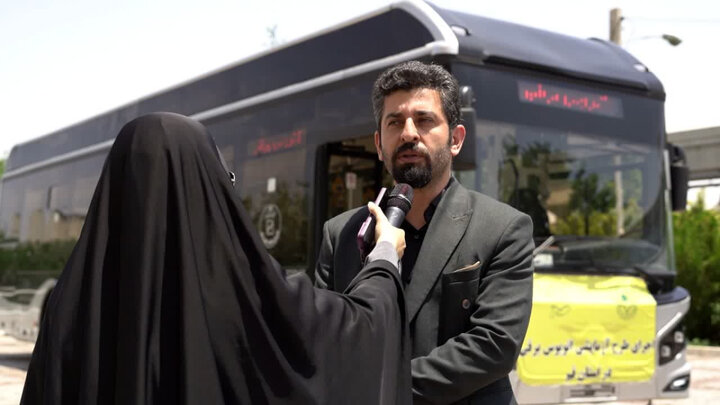 آغاز فعالیت ناوگان برقی اتوبوس‌رانی شهرداری قم / هدف‌گذاری برای خرید۶۰ ناوگان در ۱۴۰۴