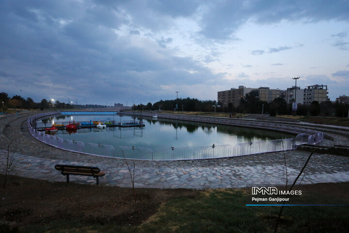 دومین روز بهار در باغ فدک