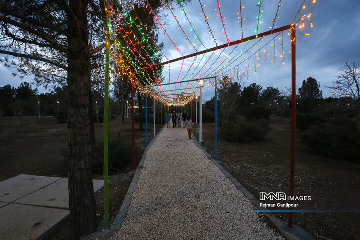 دومین روز بهار در باغ فدک