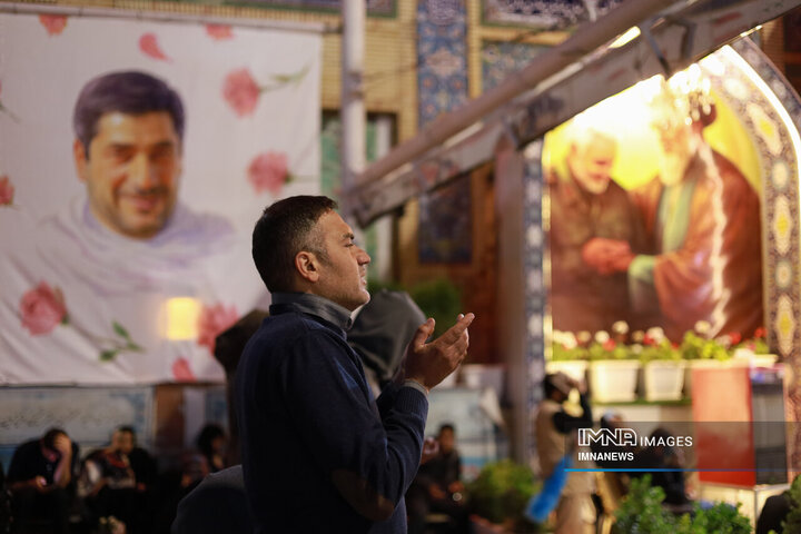 حال و هوای گلزار شهدای کرمان در شب‌های قدر