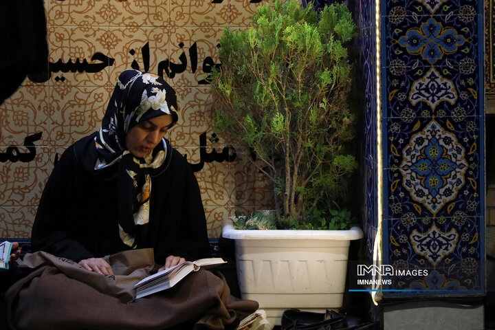 حال و هوای گلزار شهدای کرمان در شب‌های قدر