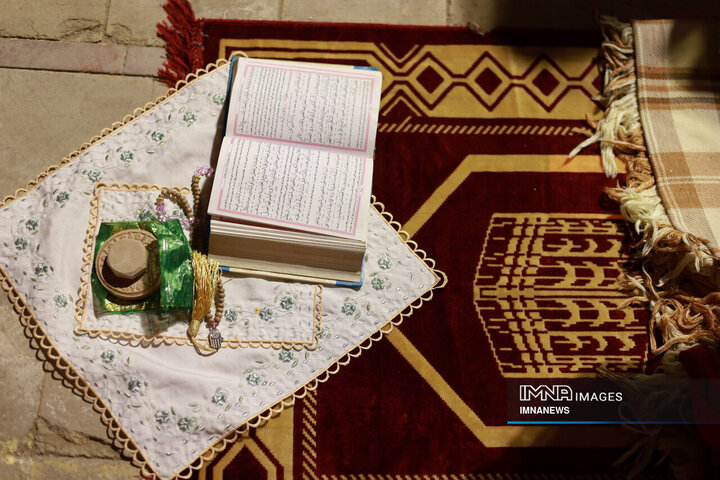 حال و هوای گلزار شهدای کرمان در شب‌های قدر