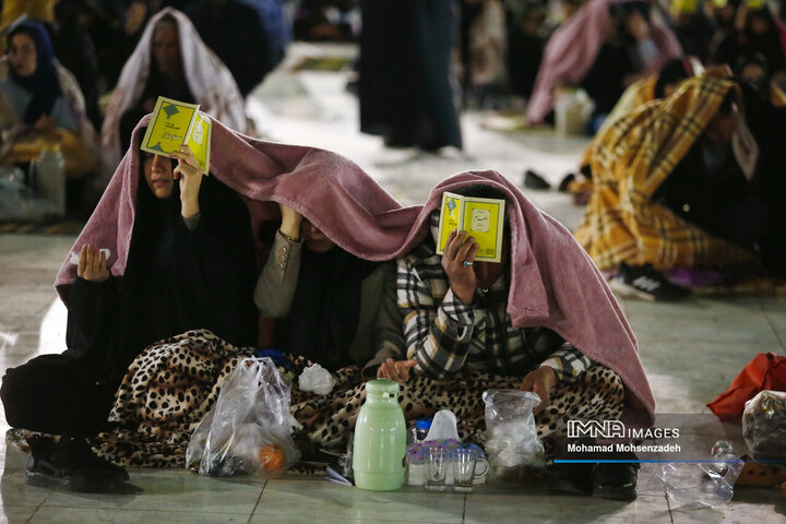 احیای شب بیست‌و‌سوم ماه رمضان در مسجد مقدس جمکران