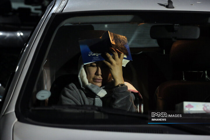 مراسم احیای خودرویی شب قدر در شیراز