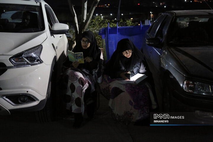 مراسم احیای خودرویی شب قدر در شیراز