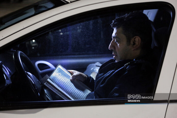 مراسم احیای خودرویی شب قدر در شیراز