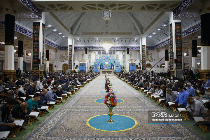 مراسم جزءخوانی قرآن کریم در حرم حضرت معصومه(س)