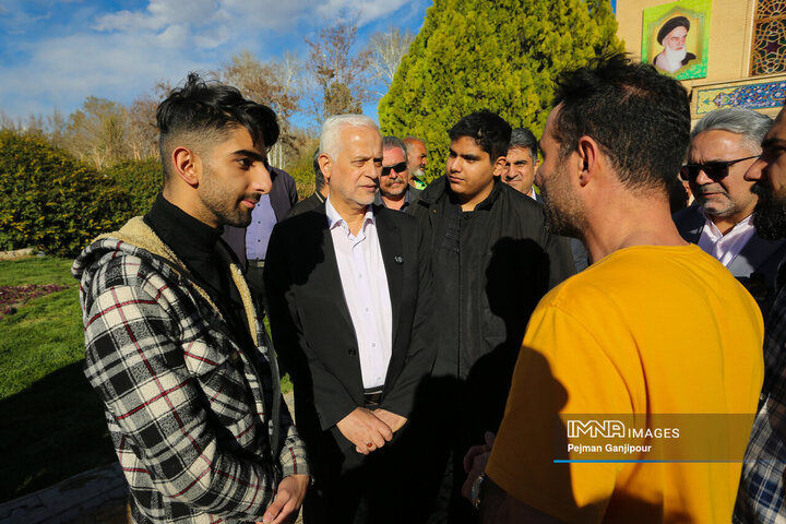 بازدید شهردار اصفهان از باغ فدک، ستاد هدایت سفر کیمیا و باغ گل‌ها