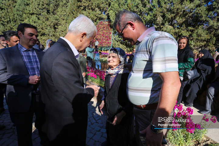 بازدید شهردار اصفهان از باغ فدک، ستاد هدایت سفر کیمیا و باغ گل‌ها