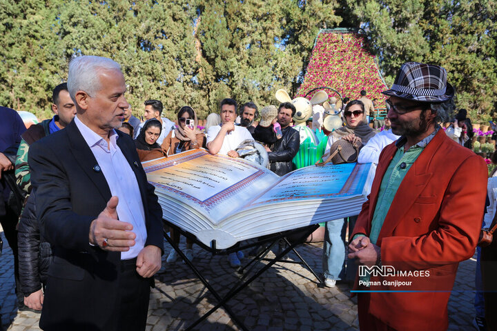 بازدید شهردار اصفهان از باغ فدک، ستاد هدایت سفر کیمیا و باغ گل‌ها