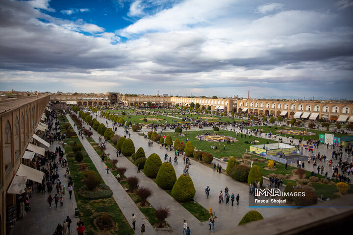 میدان امام(ره) اصفهان میزبان مسافران نوروزی