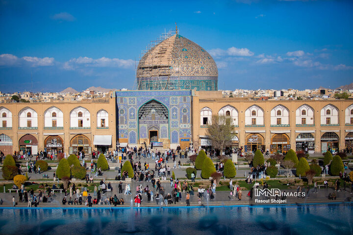 میدان امام(ره) اصفهان میزبان مسافران نوروزی